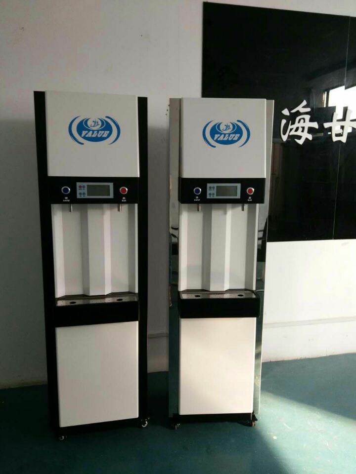 商用凈水器設(shè)備，加熱一體商務(wù)純水機(jī) 400純水機(jī) 可加液晶電視
