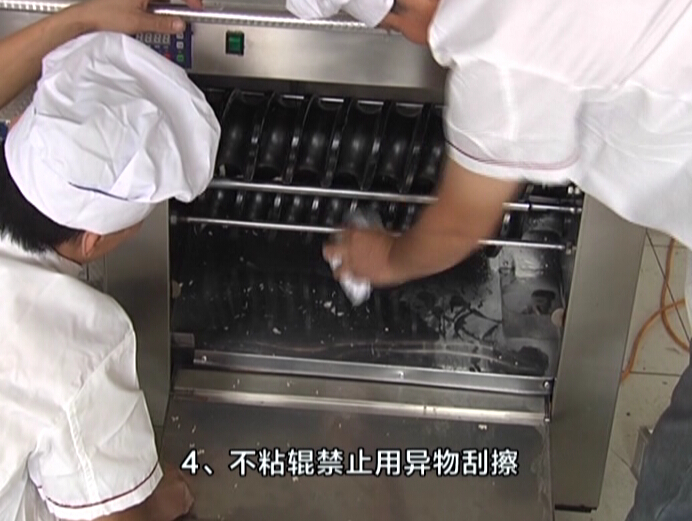 白鴿牌小型商用5-12頭全鋼不銹鋼對輥3項(xiàng)電圓饅頭機(jī)面團(tuán)面包機(jī)