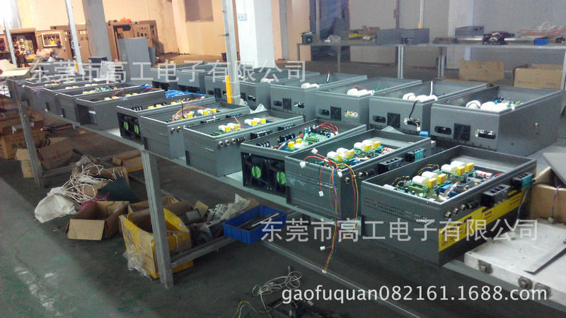 廠家促銷經(jīng)濟(jì)型大功率商用電磁爐 電磁臺式湯爐