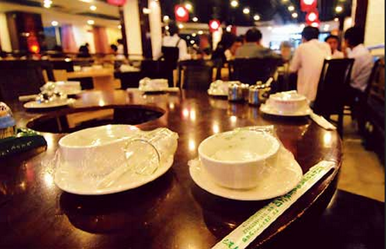 春節(jié)消毒餐具質(zhì)量不達(dá)標(biāo)引民眾關(guān)注  誰(shuí)來(lái)監(jiān)督檢查