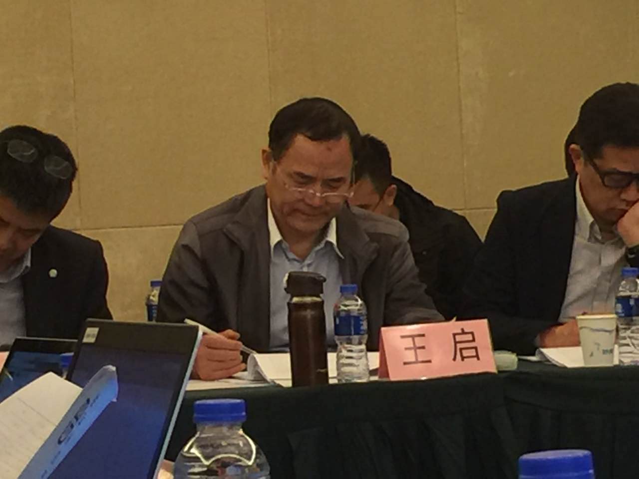 廚聯(lián)科技董事長(zhǎng)鄭保華先生參與國(guó)家商用廚房燃具標(biāo)準(zhǔn)制定